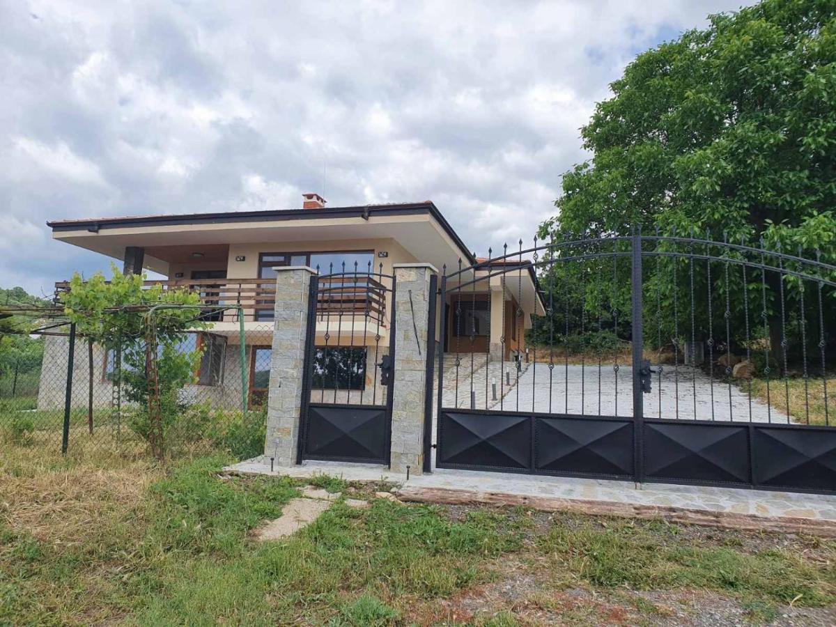 Luxury Villa Bella Lyaskovo Village Екстер'єр фото